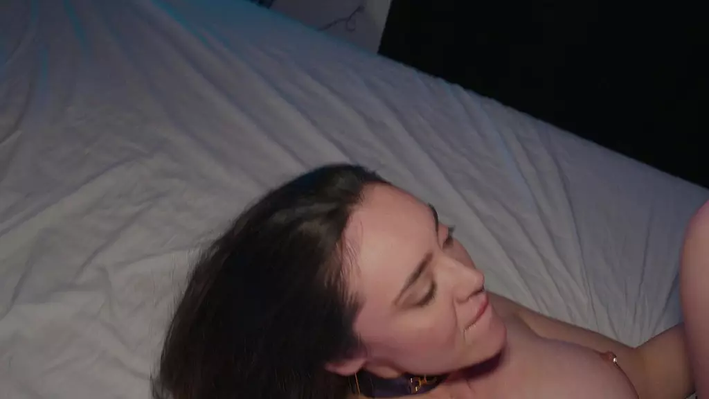 трахает узкий анус кэтрин найт