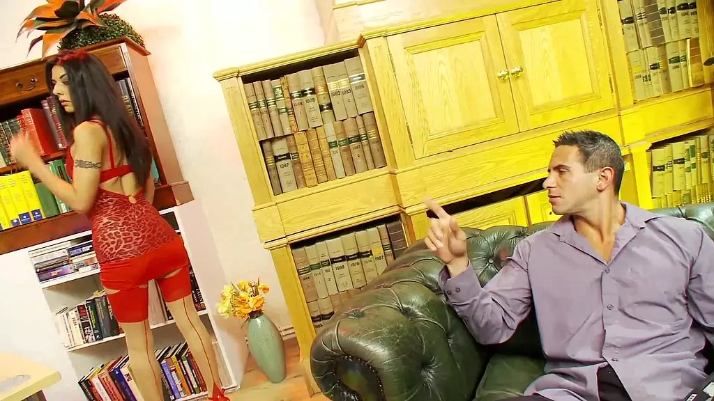 Лу Шармелл трахается с горячим латиноамериканцем