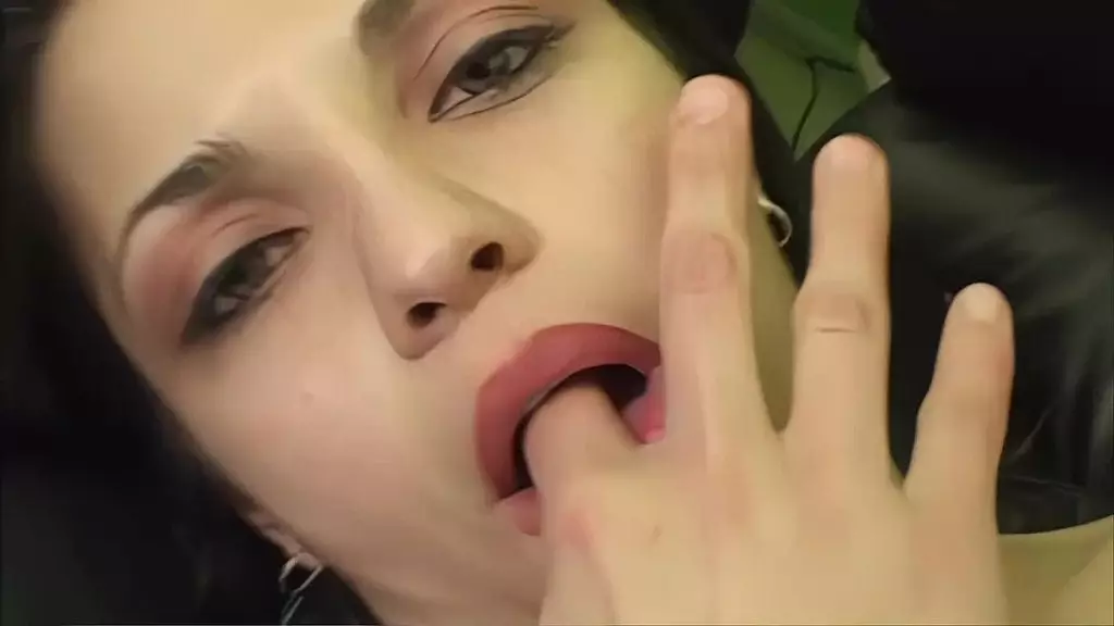 Алисия Энджел любит анальный секс