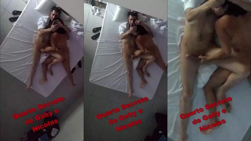 e olha so a gaby, passando marcha no cambio do nicolas