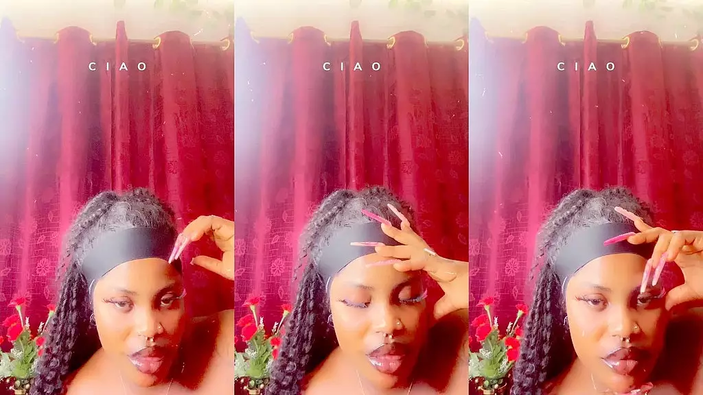 сексуальная и горячая мокрая киска Аниты