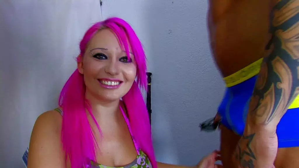 дженна пресли и ее огромные сиськи трахаются