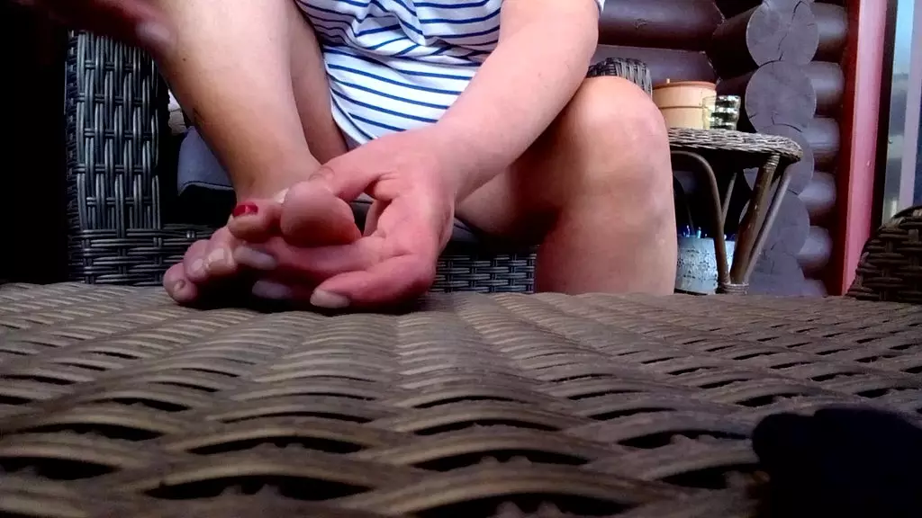 zehennagel лакиерен ** на открытом воздухе **