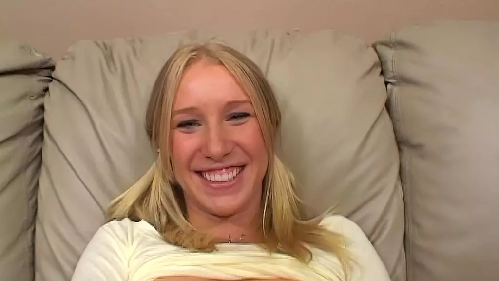 Эллисон Пирс свежа и готова к члену