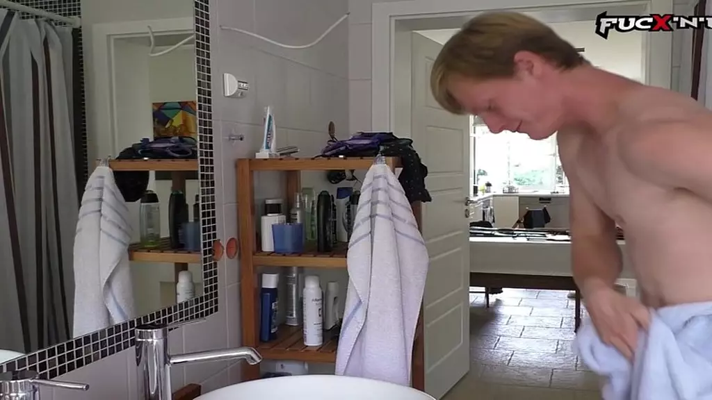 сладкий секс парочек в ванной - часть 2/2