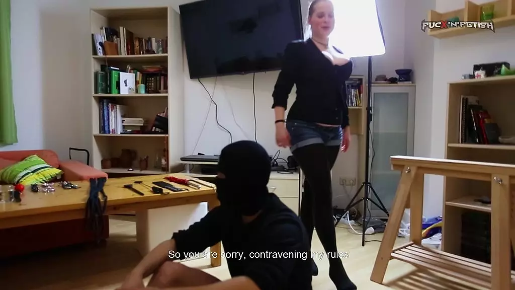 lili завела себе непослушного мальчика - фемдом - часть 1/2