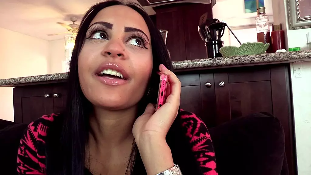 кимберли кендалл получает порцию спермы от отчима