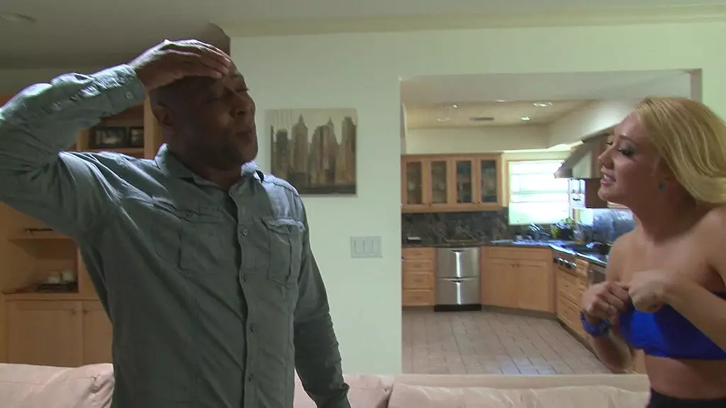 Ай Эпплгейт страстно жаждет черного члена