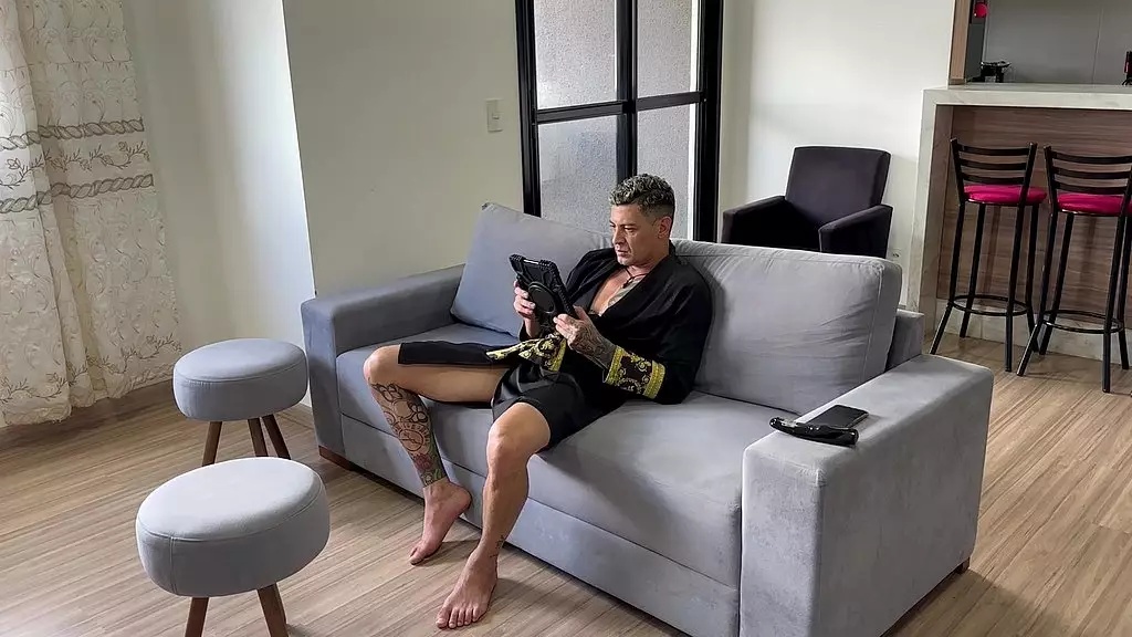 стриптиз, полный ноль красного