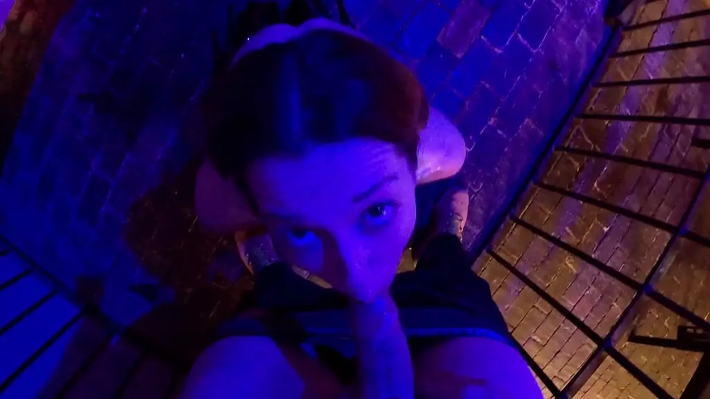 Наказание падчерицы за мочу