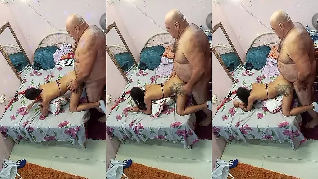 novinha morena quer transar de quatro diz que e mais gostoso assim