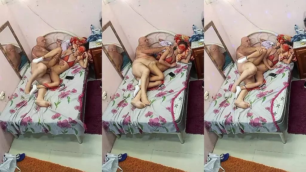 morena novinha ama transar com esse veioo aqui