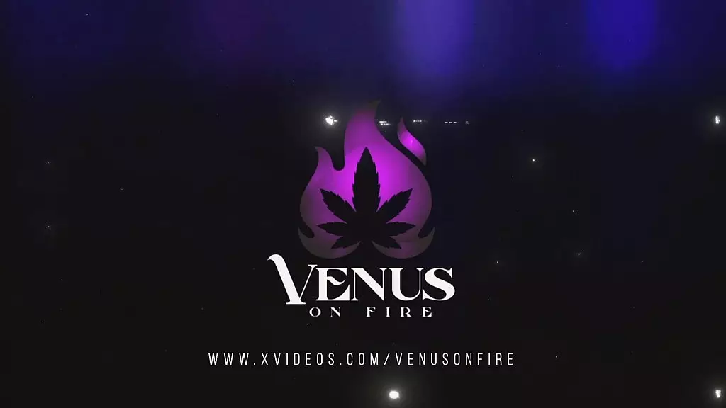 gravei um video tocando siririca e sendando no console pra mandar pro boy