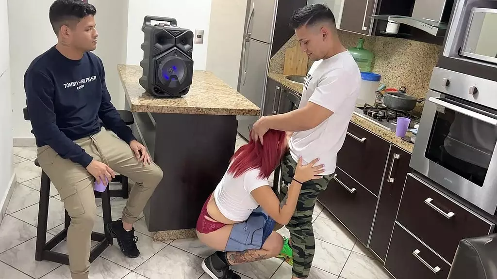 танцуй реггетон с невестой моего друга и лаской моего члена в его заднице на краю ntr netorare