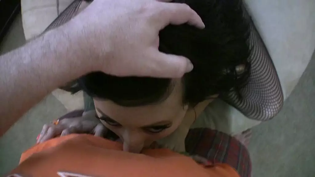 lily lane прослушивания в колготках использует стеклянный дилдо и делает минет