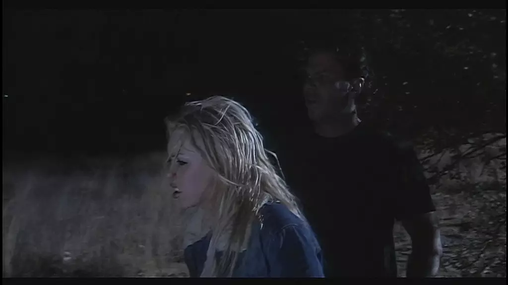 Бритни Скай делает глубокий минет в глотку, сидя в 4-колесном транспортном средстве