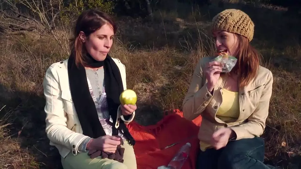 секс со страпоном с Карой Прайс и Одри Роуз