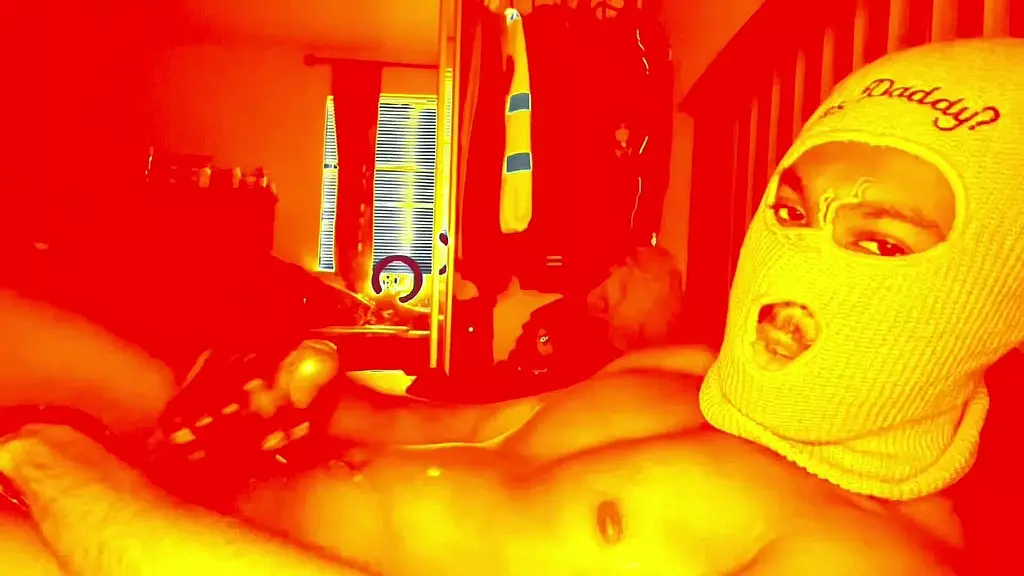 глажу свой толстый член, пока не кончу дважды