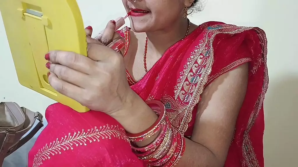 полное видео с чистым хинди-аудио, первая замужняя бхабхи, которую трахнул муж