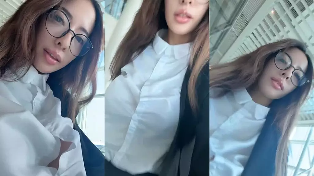 я сейчас еду в аэропорт. Мой следующий визит может быть в страну, в которой вы находитесь