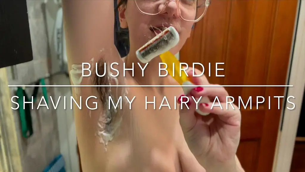 брею волосатые подмышки