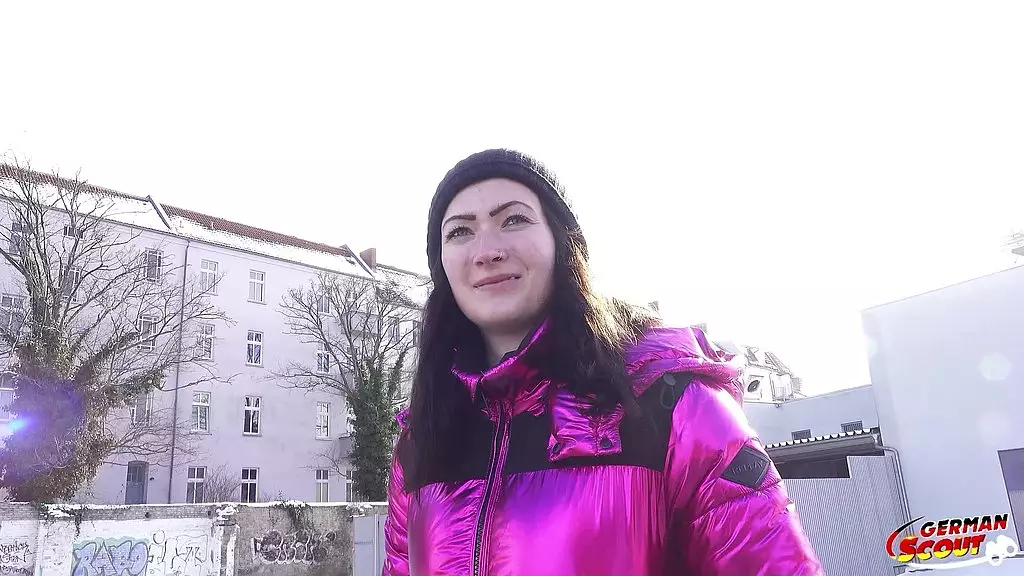 German Scout - девушка с маленькой грудью belinda подобрана для первого кастинга траха