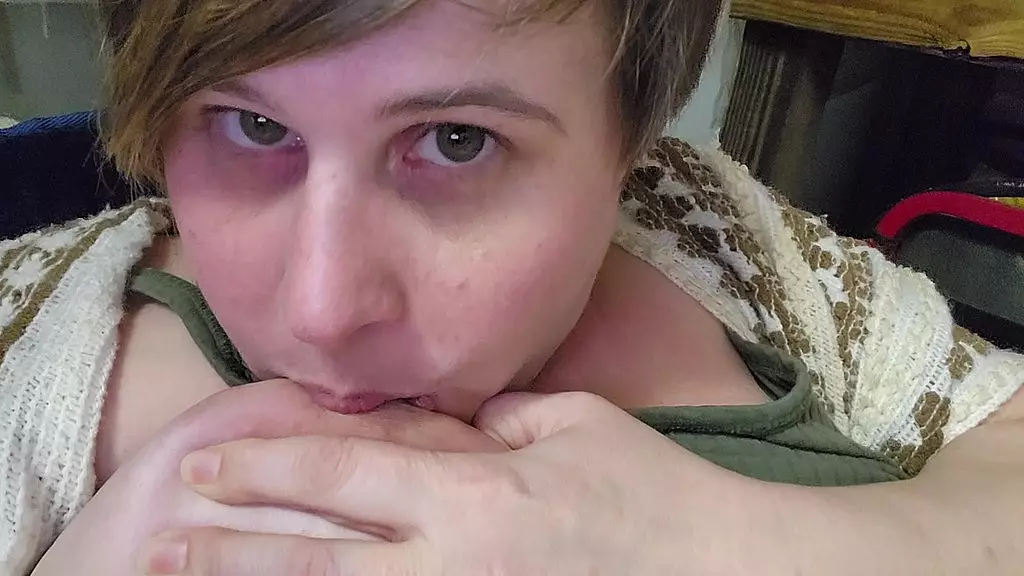 жаль, что это не твой рот на моих сиськах