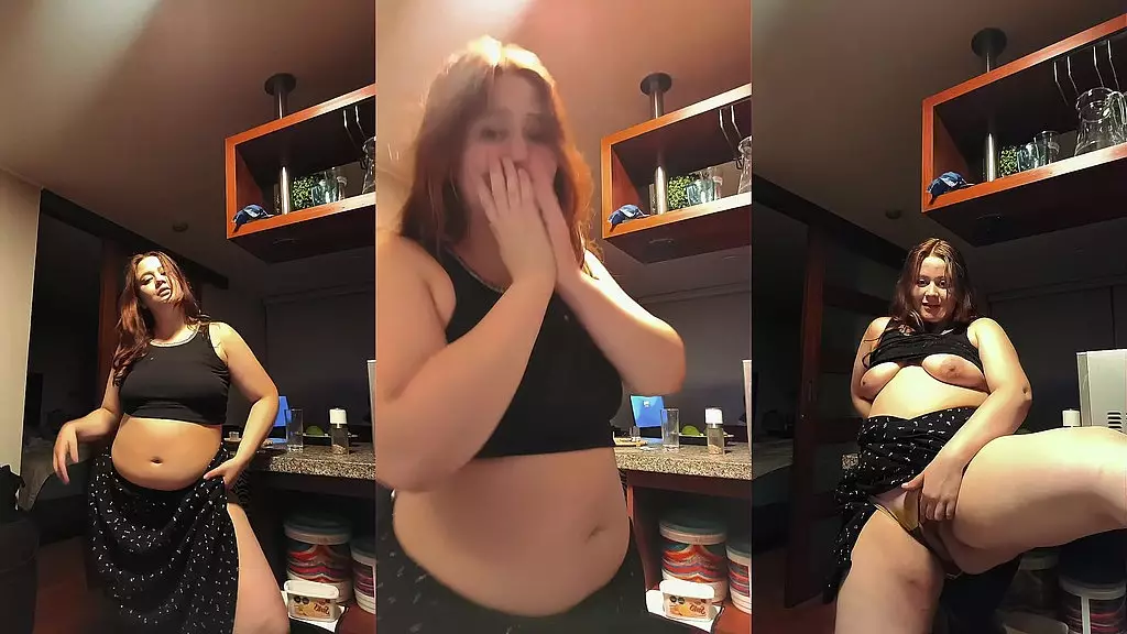 Николь Пассат набрала вес и показывает вам свою мясистую пизду и толстое тело