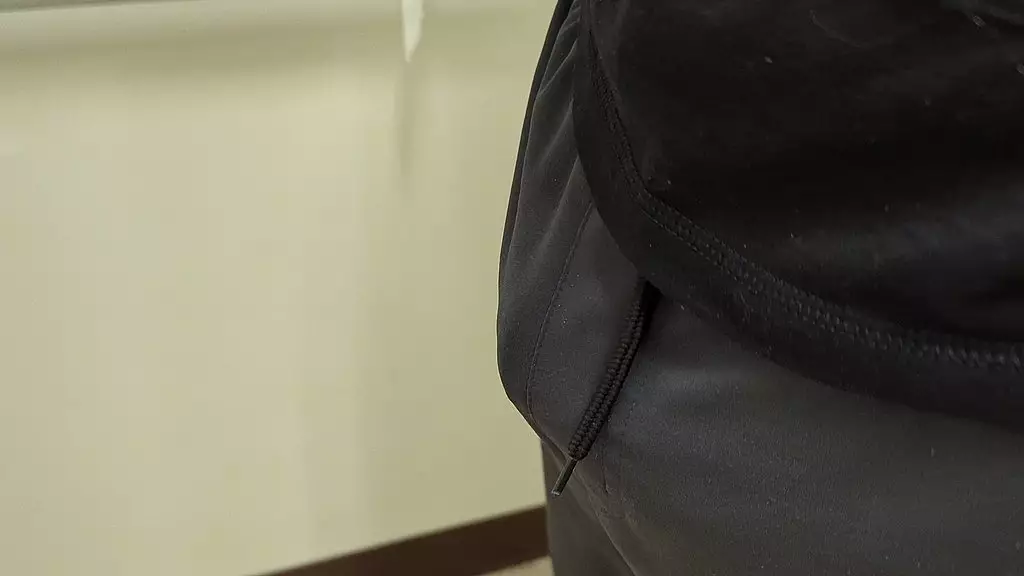 мастурбация в общественном туалете №1