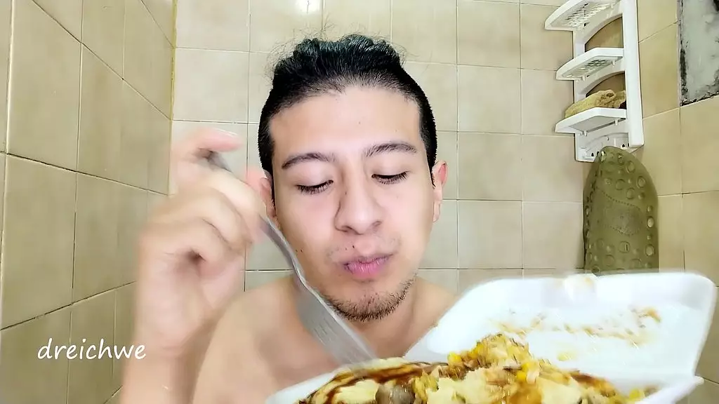 еда хорошей свинины, вкусное блюдо