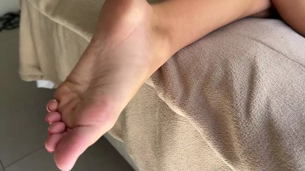 fui na casa do meu chefe e sem querer comi a esposa dele, агора ele vai me demitir