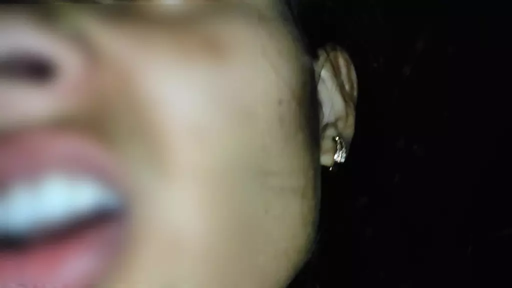 новые девушки из Cuple Deshi занимаются сексом с подругой