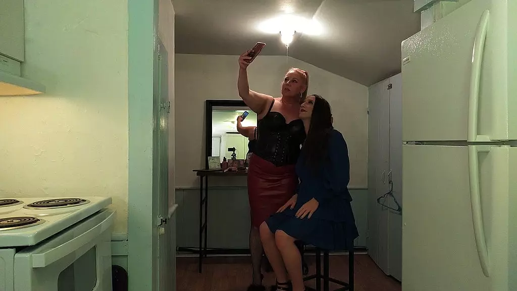 мужчина превратился в женщину для девичника