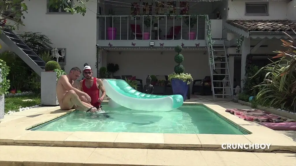4286 porn webcam two boys fucking raw outdoor in the swimming pool