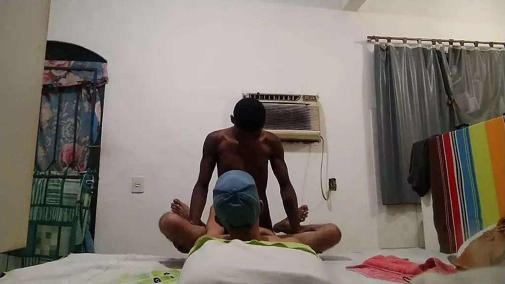 foda com morador de rua pirocudo