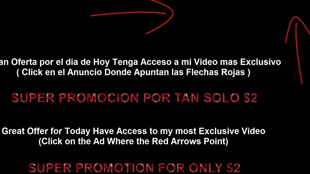 encuentro a mi hijastra con un gran culo limpiando la cocina en short sexy y la engane con ayudarla only para sostenerla por el culo