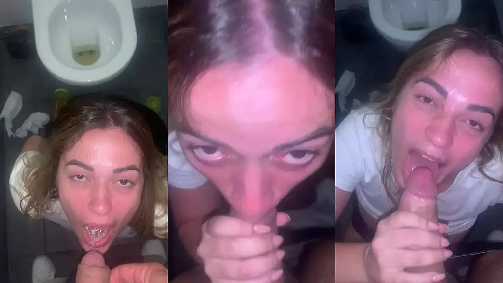полное унижение: я мочу ей в рот в общественном туалете, а она делает сперму на лицо