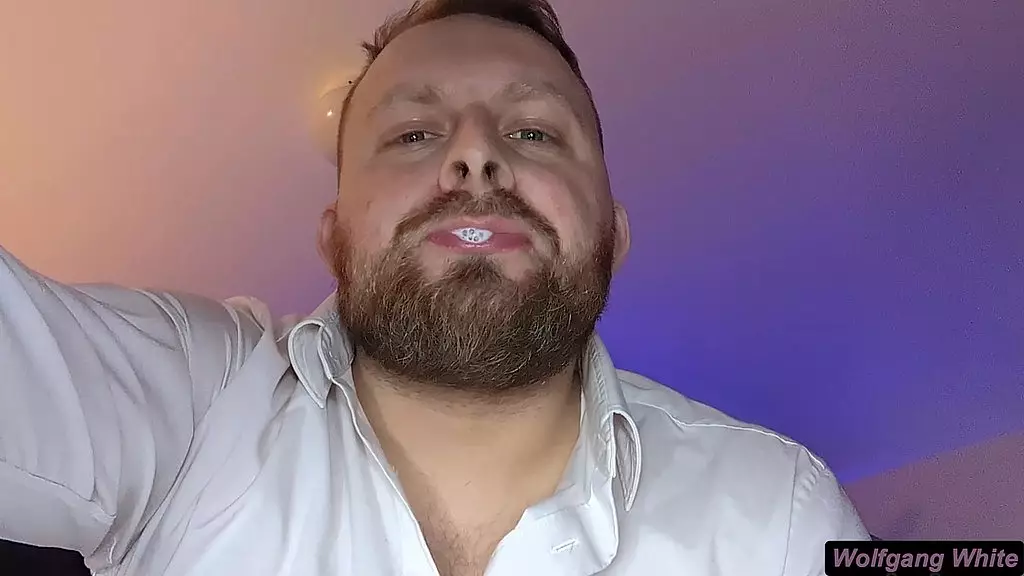 pov ролевая игра - твой задира плюет на тебя, пока ты жалко не кончишь (фетиш на плевки)