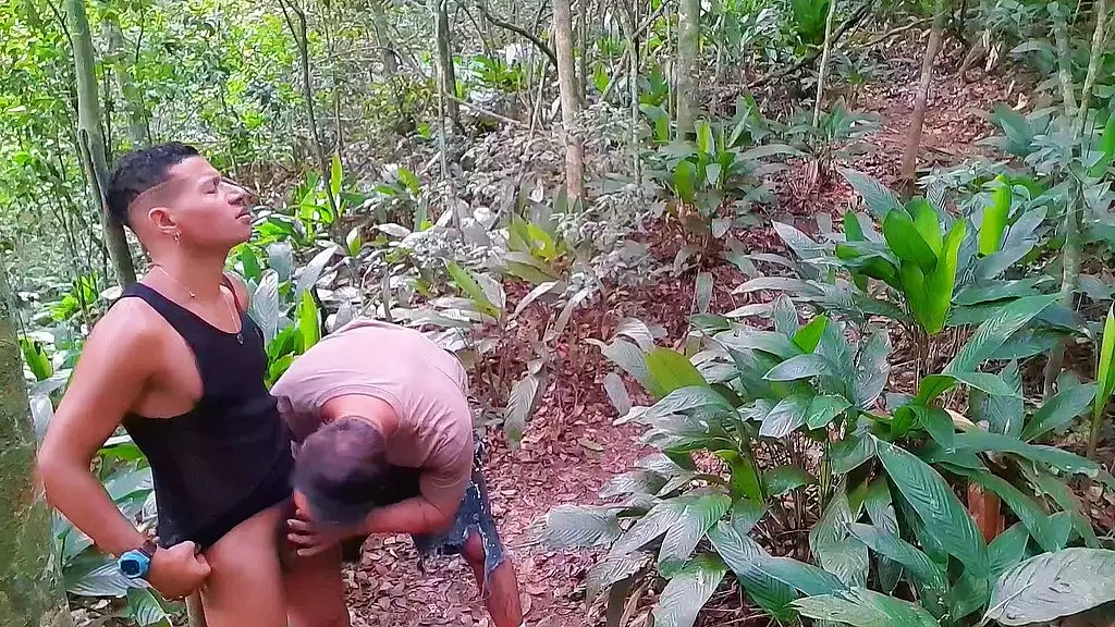horas no parque publico transando com desconhecidos