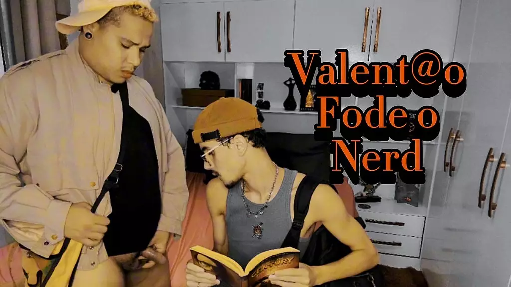 валент @o fodeu o nerd da faculdade