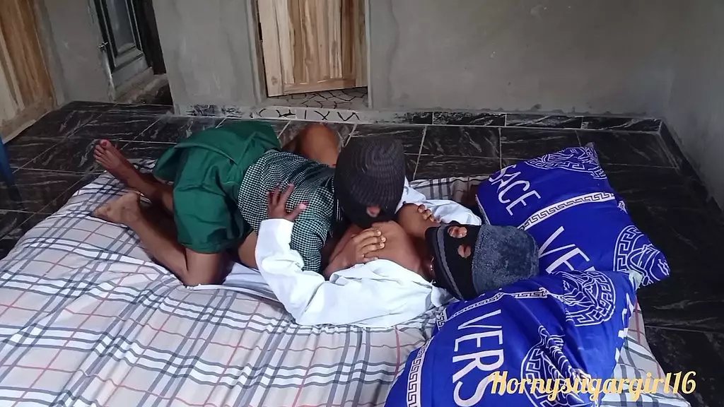 Hornysugargirl16 — обновление № 10 — 2 в 2 1 — 18 апреля 2025 г