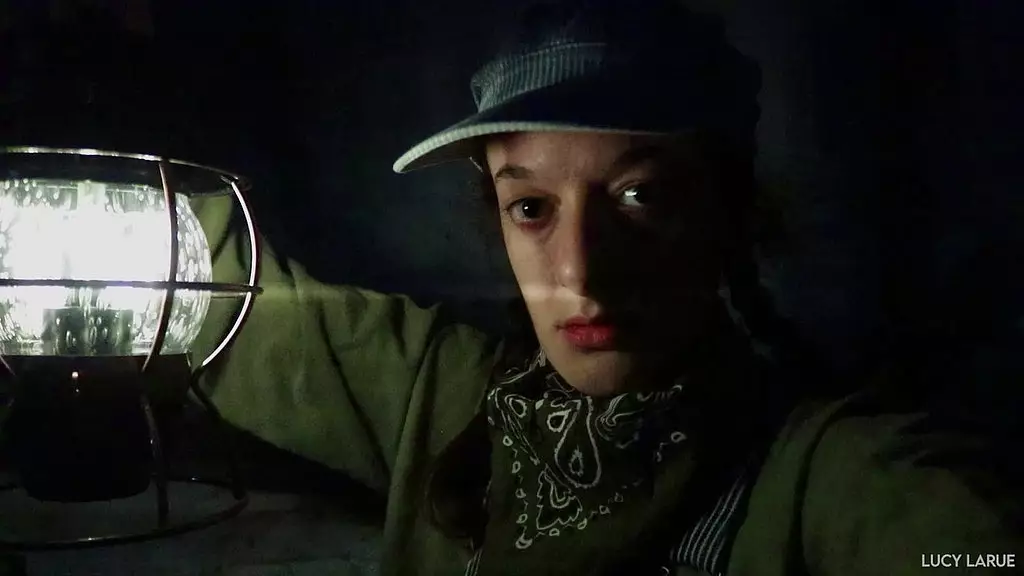 наблюдатель за поездом