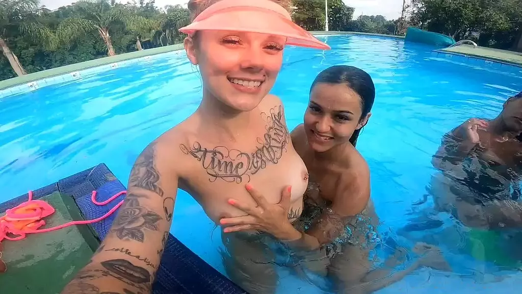 я поцеловал девушку и мне это нравится