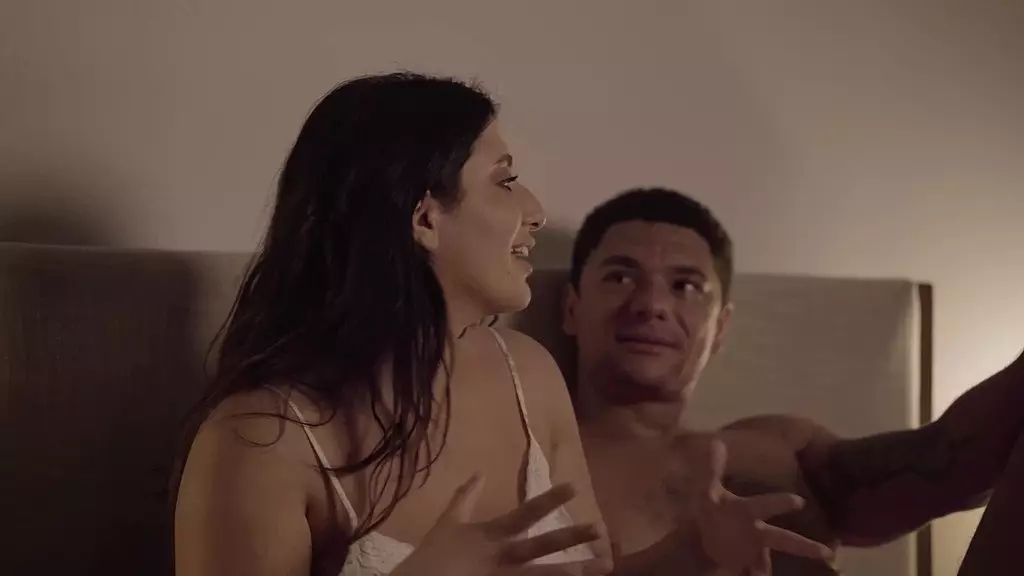 расскажи мне, что тебе нравится: эротические фантазии Сары Арабик