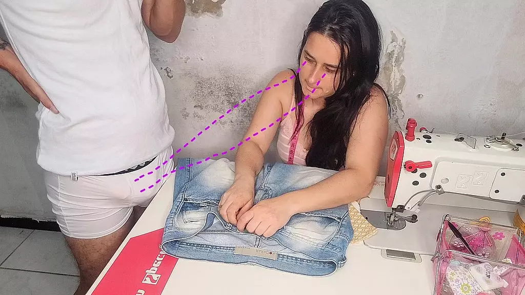 одеваюсь в дом двух клиентов из твердой кожи!