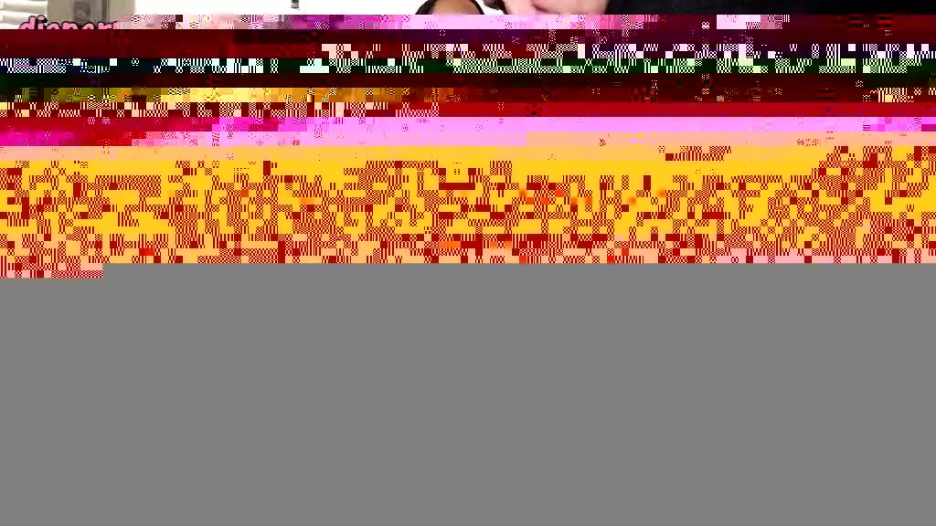 азиатка джазмин круз в подгузниках и учится пользоваться подгузниками