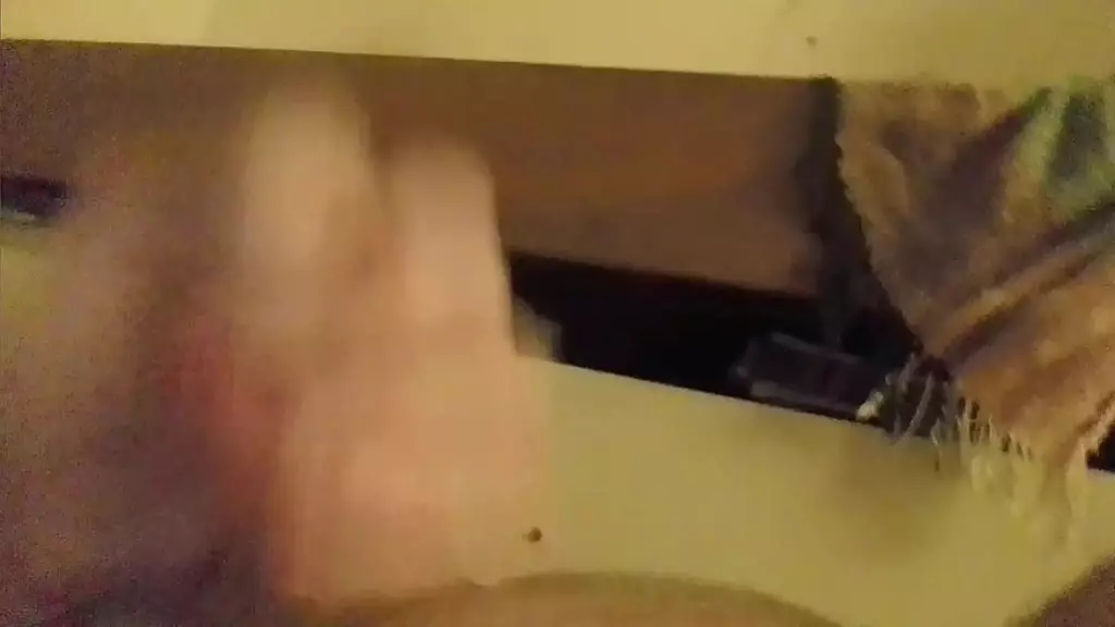 adoro um cara mais velho dei um trato no coroa punheteiro chupetinha stella Still