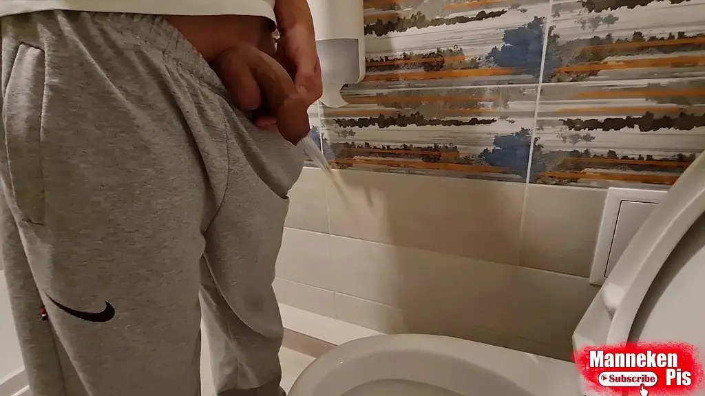 taking a selfie of myself pissing