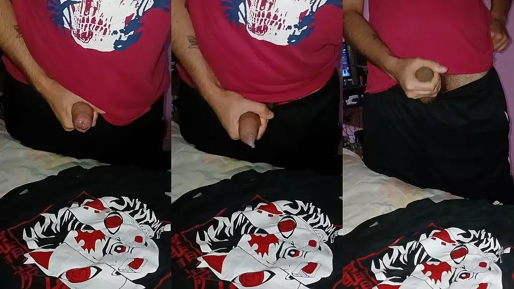 Аргентинский отаку закончился в танджиро. самая быстрая сперма на рубашке