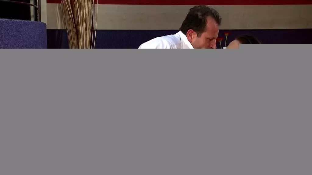 Домино трахается с красавчиком, который любит большие сиськи